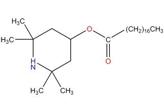 Ácidos grasos, C12 − 21 y C18 − insaturados, 2,2,6,6 − tetrametil− ésteres de piperidinilo, polipropileno