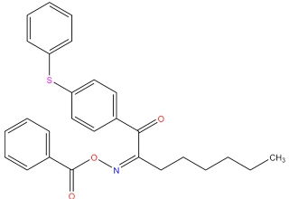 1-[4-(feniltio) fenil]-1,2-octanediona 2-(O-benzoiloxima)