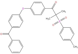 Fotoiniciador difuncional cetosulfona tipo II 1-[4-(4-benzoilfeniltio) fenil]-2-tosil-2-metil-1-propanona
