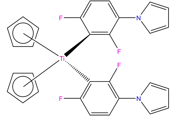 Bis (ciclopentadienil) bis [2,6-difluoro-3-(1-pirril) fenil titanio